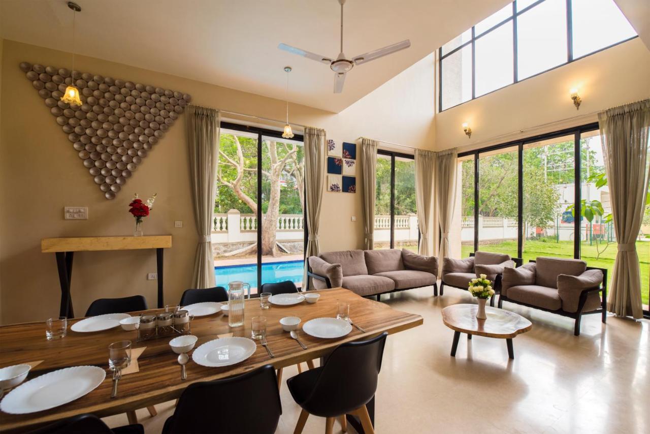 Stayvista'S Greenwoods Villa 10 - City-Center Villa With Private Pool, Terrace, Lift & Carrom Board Лонавала Экстерьер фото